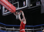 开运体育登录-包含NBA夏季联赛首场战罢，年轻球员表现出色的词条