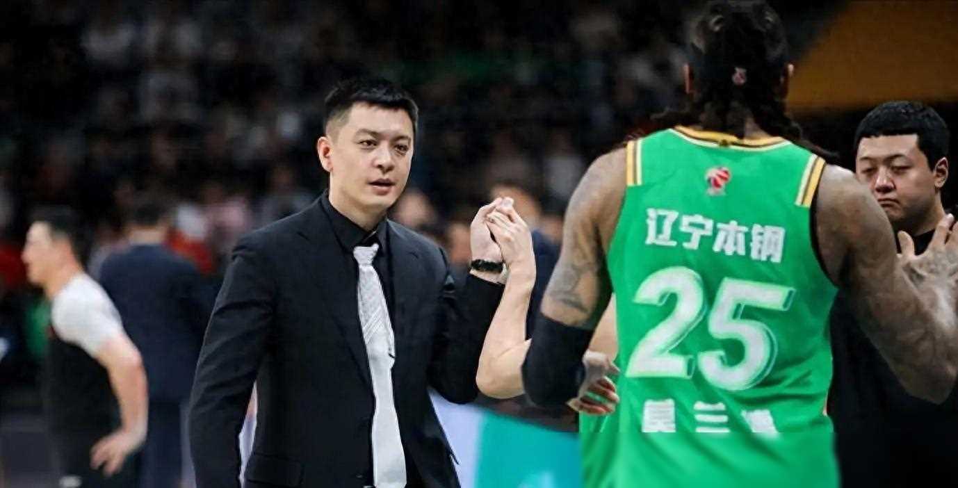 里昂中场坚决为球队争胜，引领士气高昂全力拼搏的简单介绍